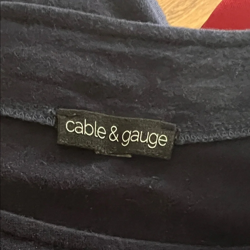 #1250+Cable & Gauge Black Grommet Short Sleeve Top - Picture 6 of 9